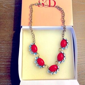 Stella dot Mae statement necklace.